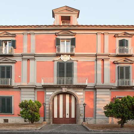 Palazzo Caracciolo Hotel Meta Exterior foto