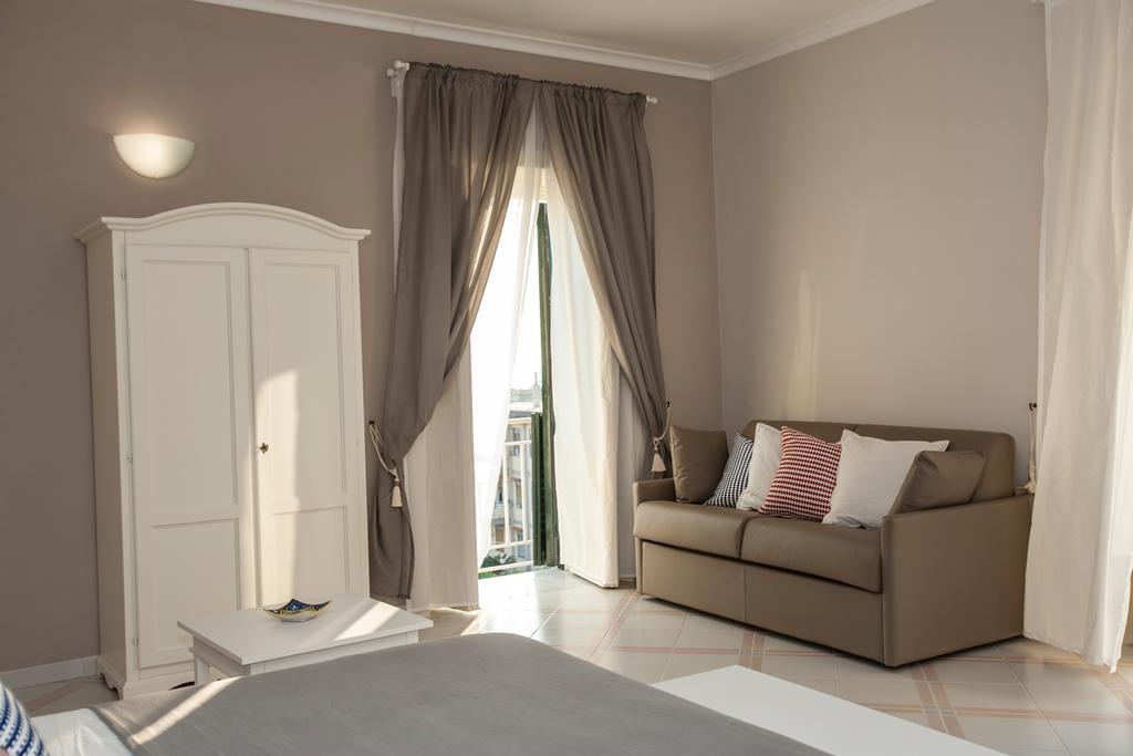 Palazzo Caracciolo Hotel Meta Cameră foto