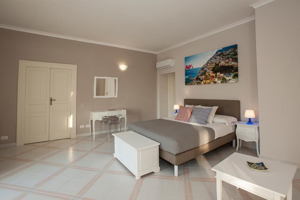 Palazzo Caracciolo Hotel Meta Cameră foto